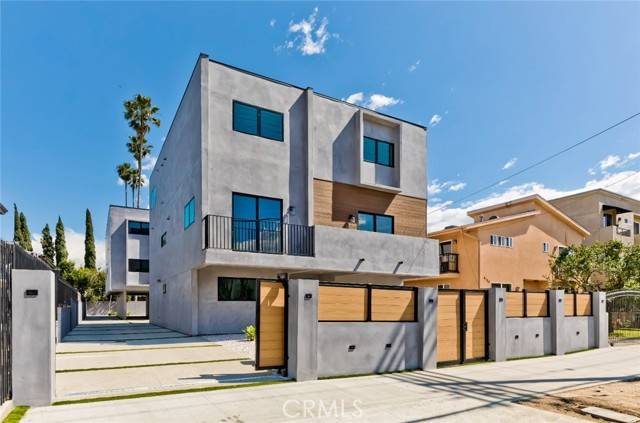 6128 Hazeltine Avenue #1, Van Nuys (los Angeles), CA 91401
