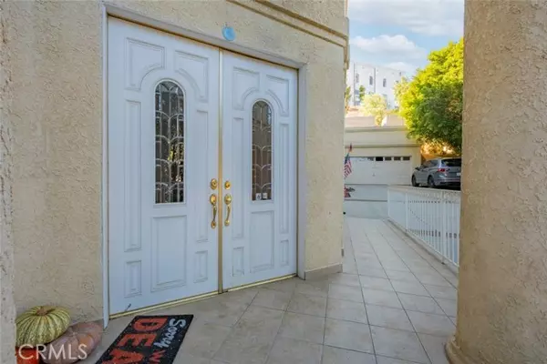 Granada Hills (los Angeles), CA 91344,12001 Shoshone Avenue