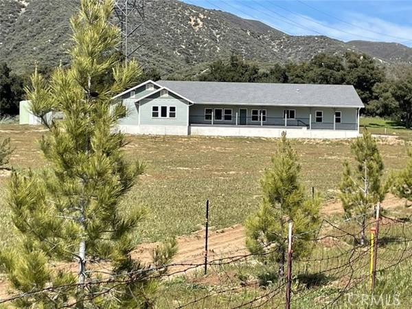 40017 San Francisquito Canyon Rd, Green Valley, CA 91350