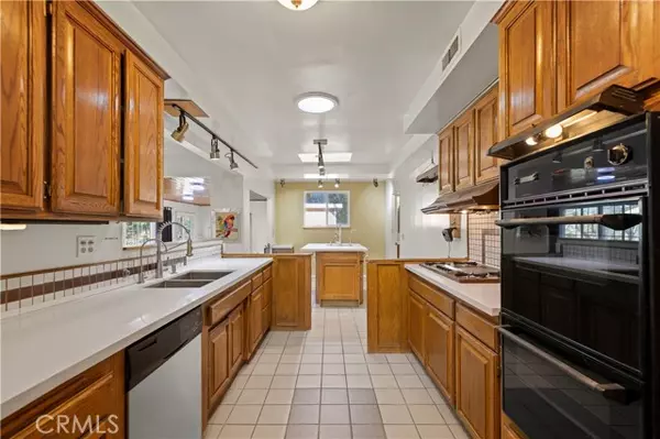 Porter Ranch (los Angeles), CA 91326,18371 Lahey Street