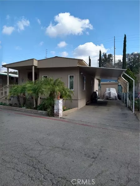 23450 NEWHALL Avenue #111, Newhall (santa Clarita), CA 91321