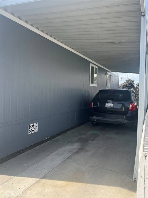 Van Nuys (los Angeles), CA 91405,7560 Woodman Place #4