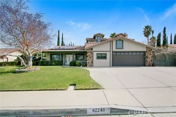 42248 Woodstone Lane, Lancaster, CA 93536