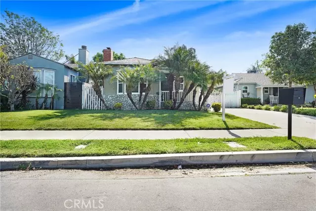 Winnetka (los Angeles), CA 91306,7648 Oakdale Avenue