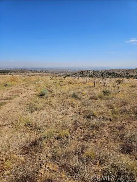 Juniper, CA 93543,118 E Avenue