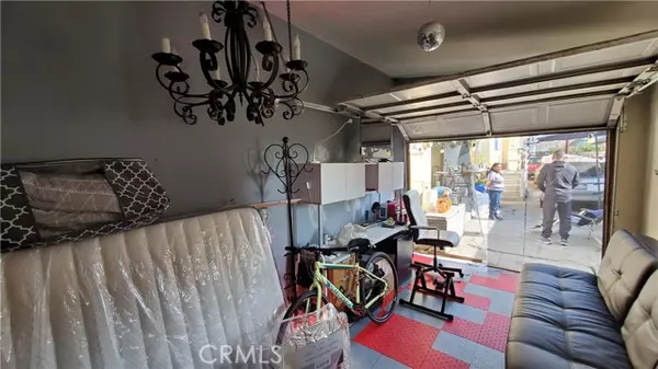 Los Angeles, CA 90006,1713 S Berendo Street