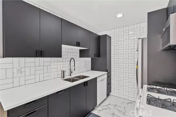 Chatsworth (los Angeles), CA 91381,9920 Jordan Ave #11