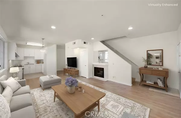 Reseda (los Angeles), CA 91335,18347 Saticoy Street #37