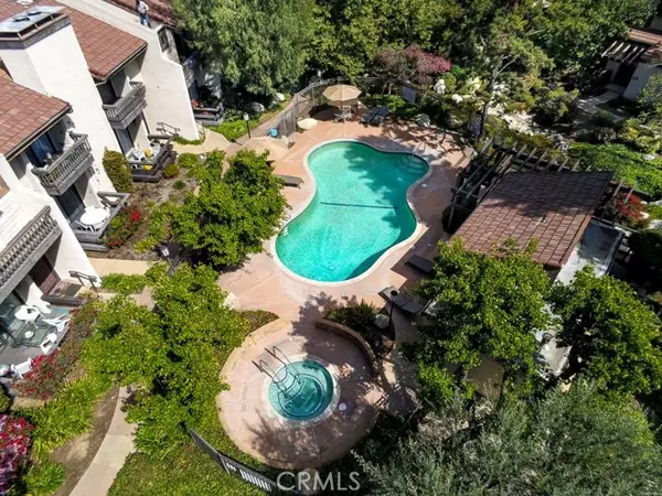 Woodland Hills (los Angeles), CA 91367,5711 Owensmouth Avenue #125