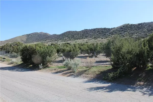 Acton, CA 93510,4570 Vac/Hubbard Rd/1-1/2 Mi S Ward