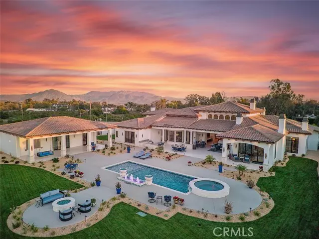 277 Crestview Avenue, Camarillo, CA 93010