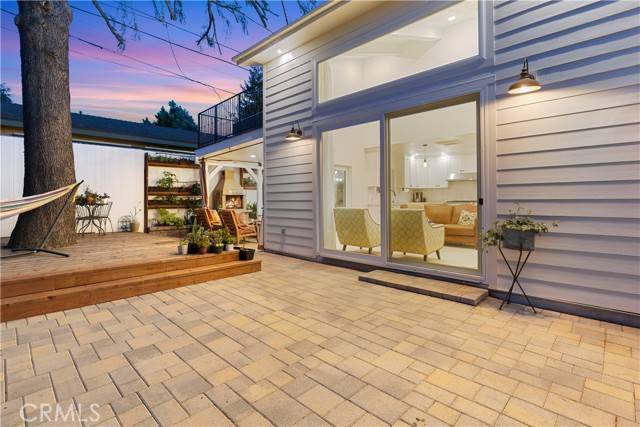 Woodland Hills (los Angeles), CA 91367,22712 Berdon Street