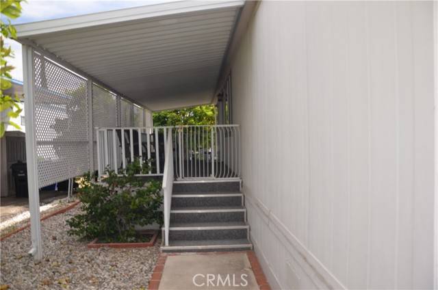 Canoga Park (los Angeles), CA 91304,8801 Eton Avenue #90