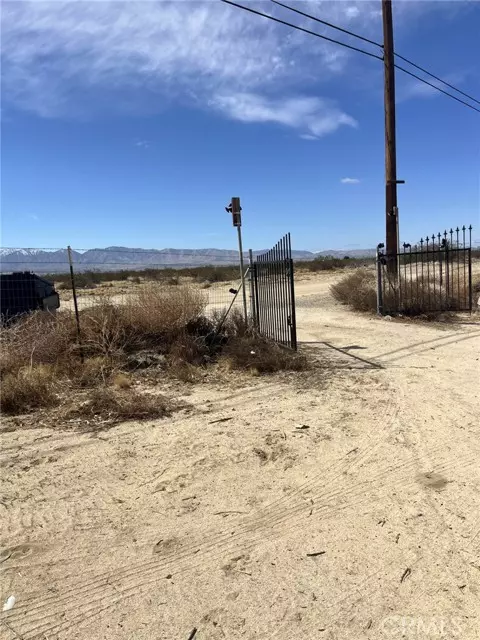 Palmdale, CA 93591,19507 E Avenue Q