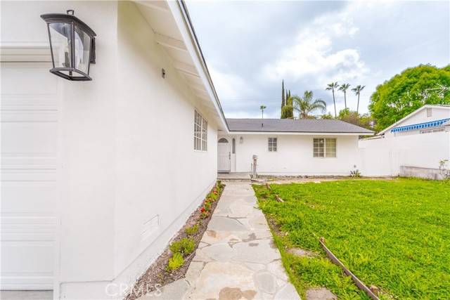 Woodland Hills (los Angeles), CA 91367,24244 Friar Street