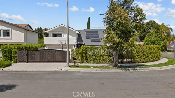 Woodland Hills (los Angeles), CA 91367,22835 Styles Street