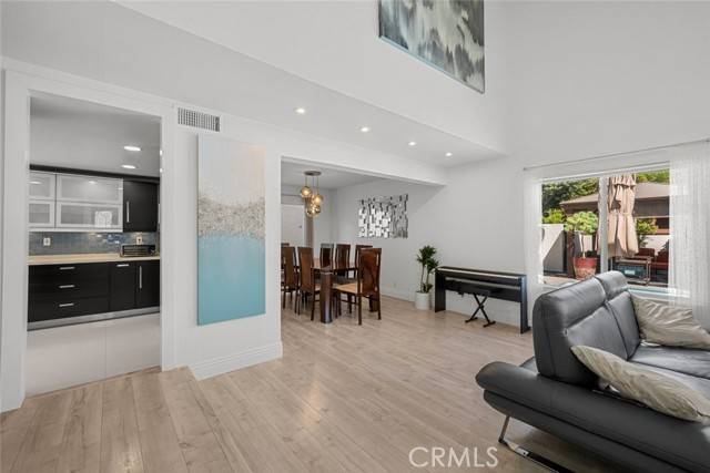 22835 Styles Street, Woodland Hills (los Angeles), CA 91367