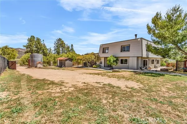 Agua Dulce, CA 91390,33645 Kobe Road