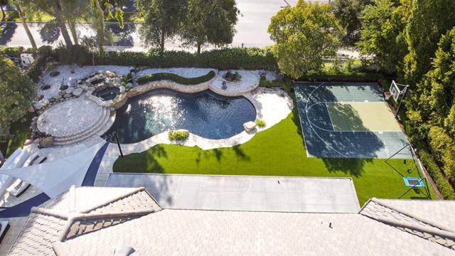 Calabasas, CA 91302,5517 Newcastle Lane