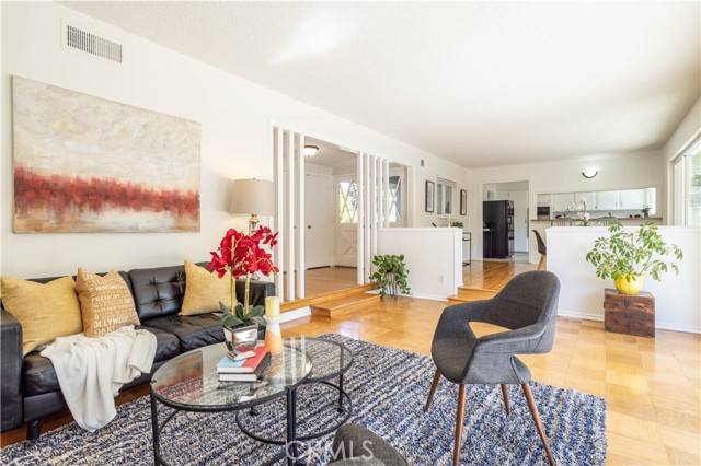 Porter Ranch (los Angeles), CA 91326,10906 Darby Avenue