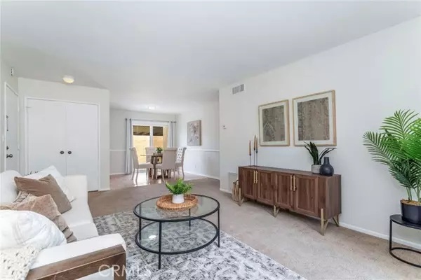 Valencia (santa Clarita), CA 91355,24420 Nicklaus Drive #J5