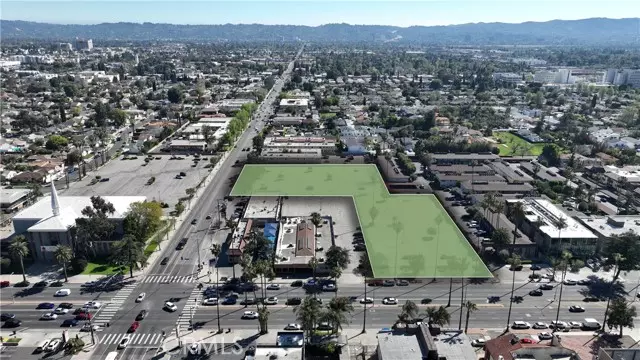 Van Nuys (los Angeles), CA 91405,7117 Kester Avenue