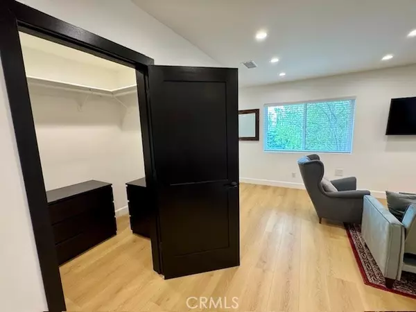 Granada Hills (los Angeles), CA 91344,12031 Susan Drive