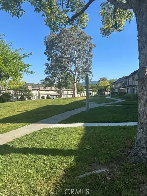 Newhall (santa Clarita), CA 91321,25260 Avenida Dorena