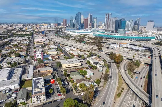 Los Angeles, CA 90015,907 W 17th Street