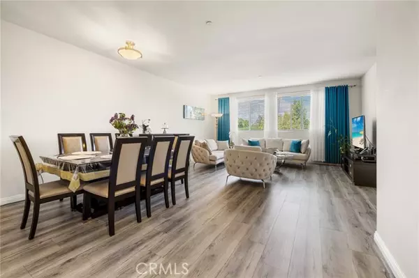 Van Nuys (los Angeles), CA 91405,13951 Sherman Way #301