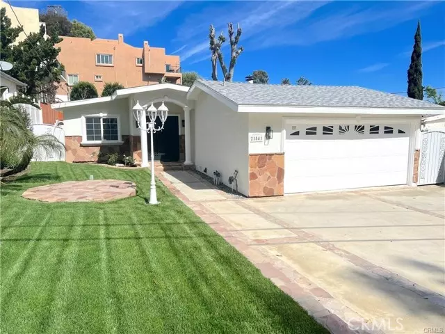 21541 Yucatan Avenue, Woodland Hills (los Angeles), CA 91364