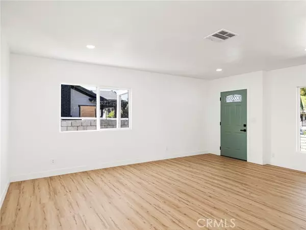 Santa Ana, CA 92701,509 S Ross Street