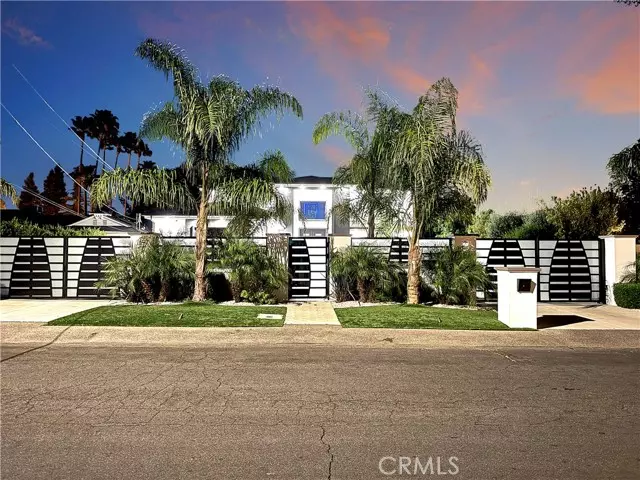 9218 Encino Avenue, Northridge (los Angeles), CA 91325