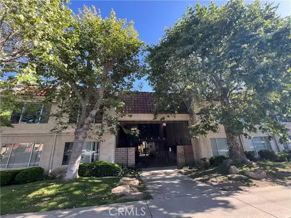 21000 Parthenia Street #19, Canoga Park (los Angeles), CA 91304