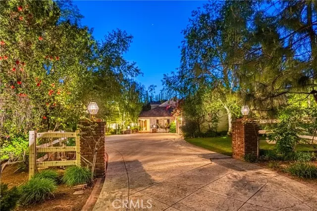 19 Dapplegray Road, Bell Canyon, CA 91307