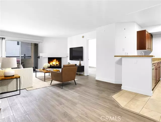 5545 Canoga Avenue #121, Woodland Hills (los Angeles), CA 91367