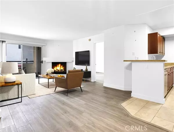 5545 Canoga Avenue #121, Woodland Hills (los Angeles), CA 91367