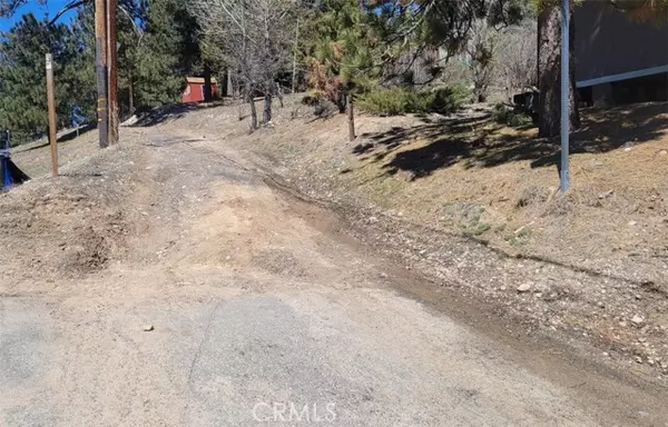 Big Bear Lake, CA 92315,39243 Crest Lane