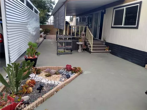 Canoga Park (los Angeles), CA 91304,8811 Canoga Avenue #120