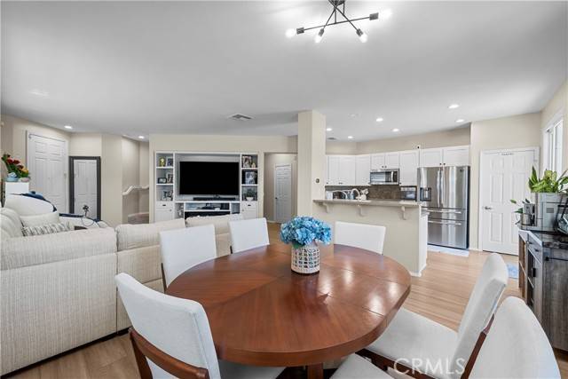 29248 Dakota Drive, Valencia (santa Clarita), CA 91354