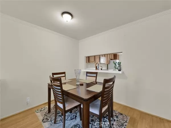 Canoga Park (los Angeles), CA 91304,21040 Parthenia Street #20