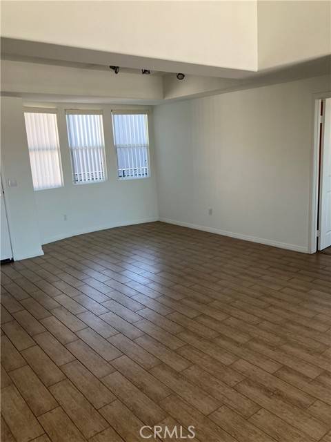 Valley Village, CA 91607,11925 KLING Street #408