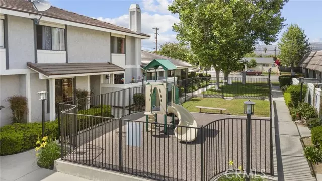 2346 Royal Avenue #9, Simi Valley, CA 93065