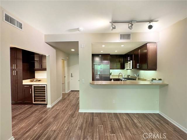 Playa Del Rey (los Angeles), CA 90293,8707 Falmouth Avenue #115