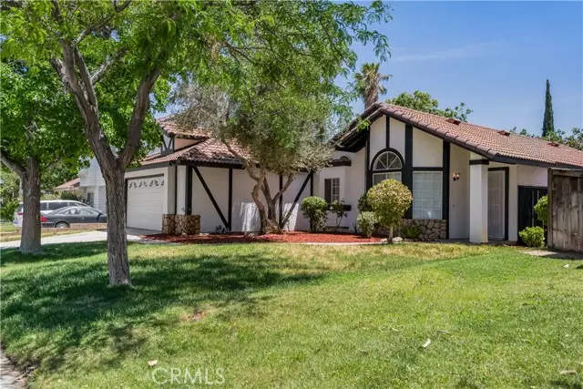 3030 Twincreek Avenue, Palmdale, CA 93551