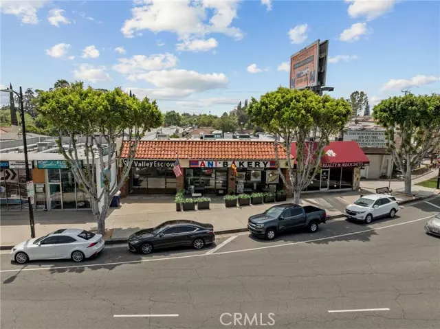 17826 Chatsworth Street, Granada Hills (los Angeles), CA 91344