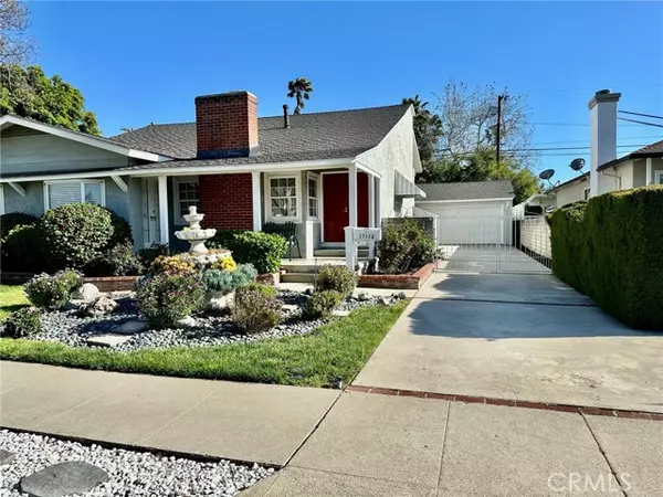 Los Angeles, CA 91406,17114 Vose Street