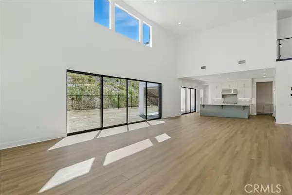 Valencia (santa Clarita), CA 91354,24186 N Camino Cascada