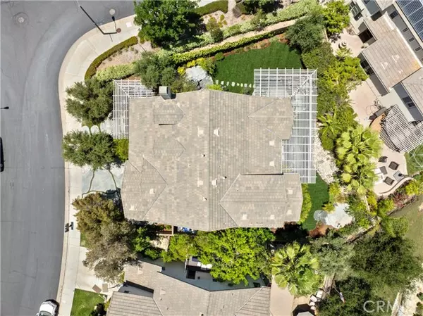 Valencia (santa Clarita), CA 91381,25679 Smoketree Lane