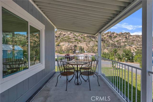 West Hills (los Angeles), CA 91304,24425 Woolsey Canyon Road #92